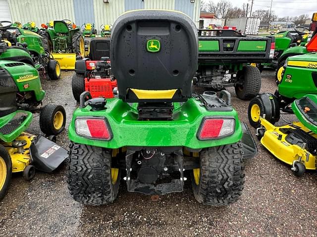 Image of John Deere X738 equipment image 4