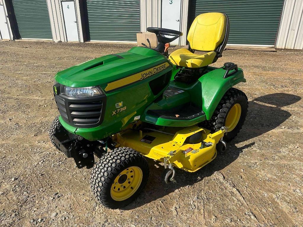 Image of John Deere X738 Primary image