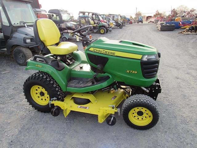 Image of John Deere X739 equipment image 4