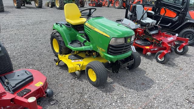 Image of John Deere X740 equipment image 2