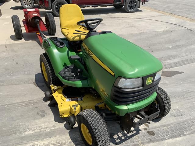 Image of John Deere X744 equipment image 4