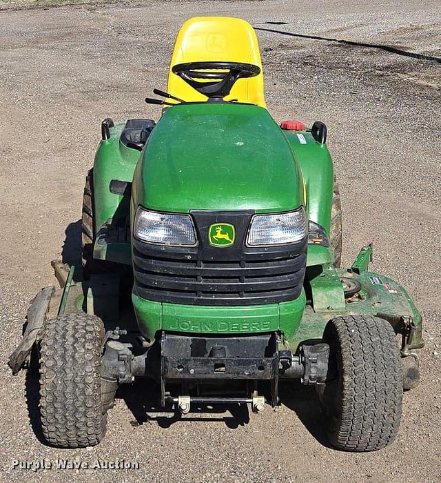 Image of John Deere X748 equipment image 1