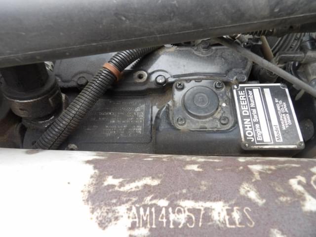 Image of John Deere X750 equipment image 3