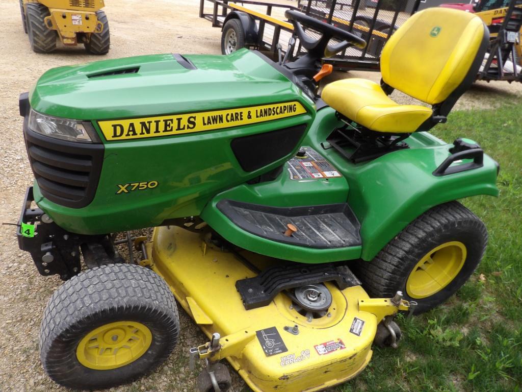 Image of John Deere X750 Primary image