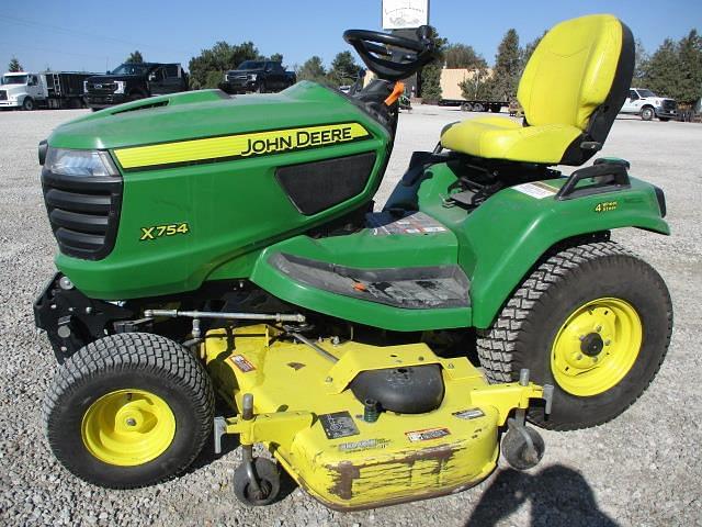 Image of John Deere X754 Primary image