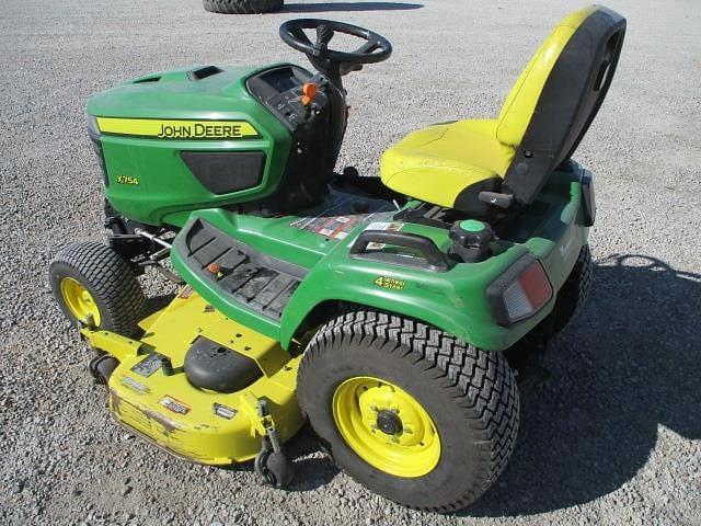 Image of John Deere X754 equipment image 4