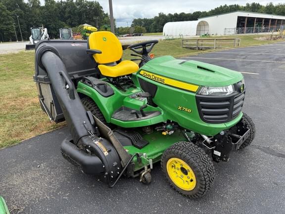 Image of John Deere X758 equipment image 4