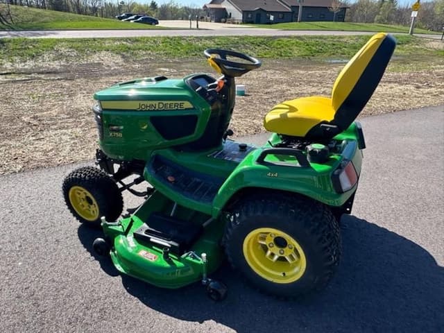 Image of John Deere X758 equipment image 1