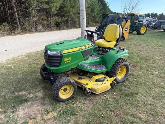 Image of John Deere X758 equipment image 2