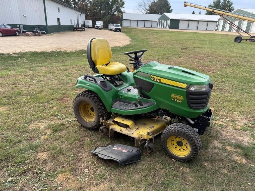Image of John Deere X758 Primary image