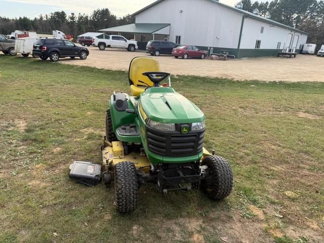 Image of John Deere X758 equipment image 1