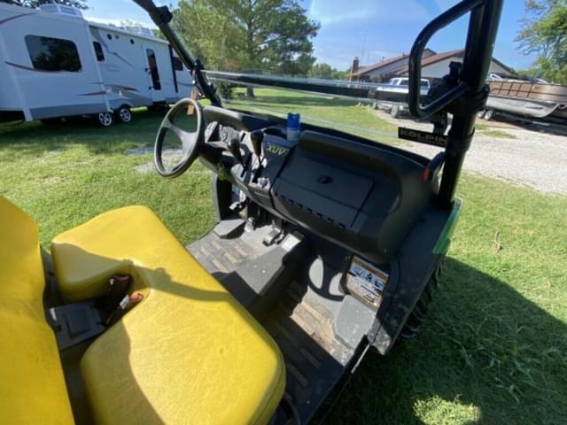 Image of John Deere XUV 560E equipment image 4