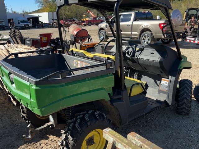 Image of John Deere Gator XUV 550 equipment image 2
