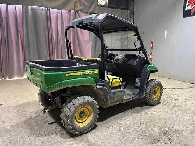 Image of John Deere XUV 550 equipment image 4