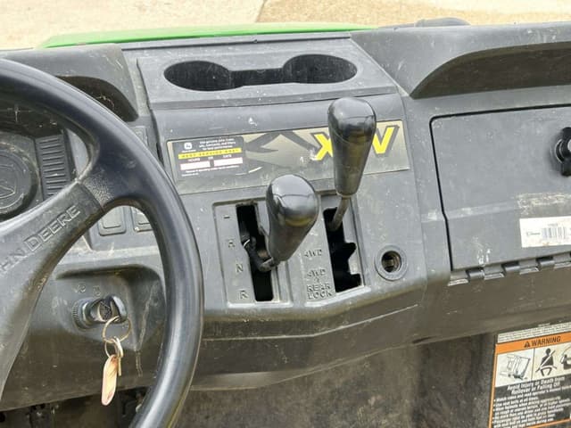 Image of John Deere XUV 550 S4 equipment image 4