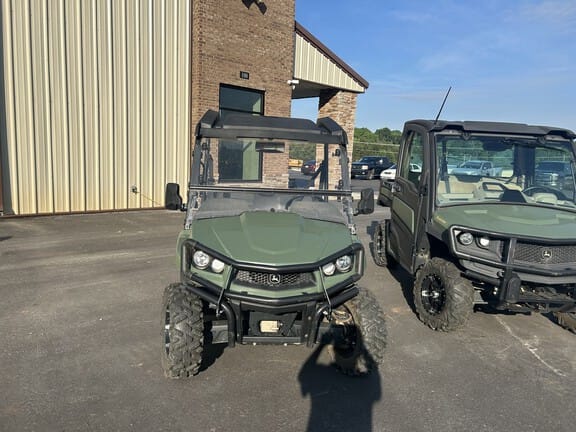 2023 John Deere XUV 590M Equipment Image0