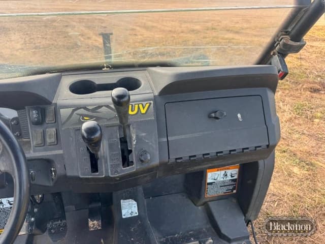 Image of John Deere XUV 590M equipment image 3
