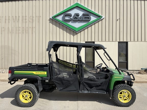 John Deere XUV 825M S4 Equipment Image0