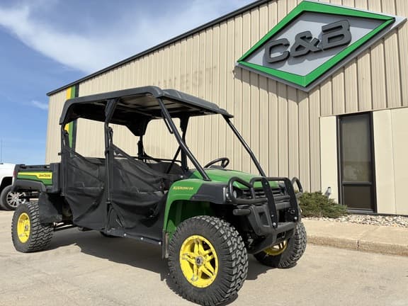 Image of John Deere XUV 825M S4 equipment image 1