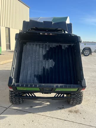Image of John Deere XUV 825M S4 equipment image 3