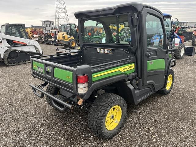 Image of John Deere XUV 835M equipment image 2