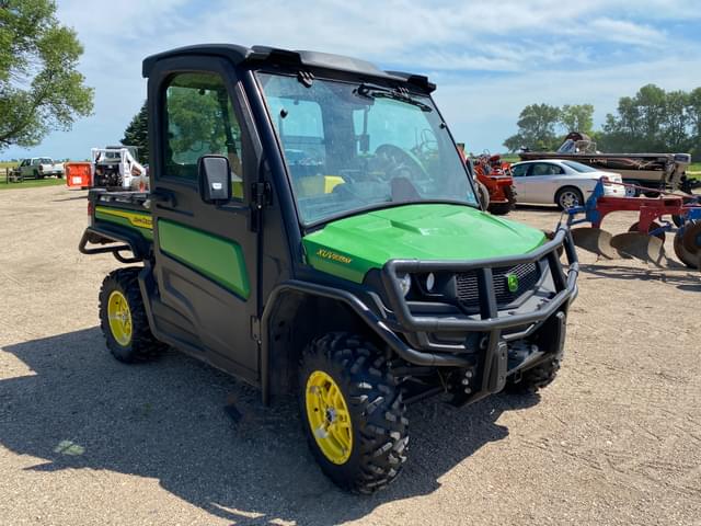Image of John Deere XUV 835M equipment image 1