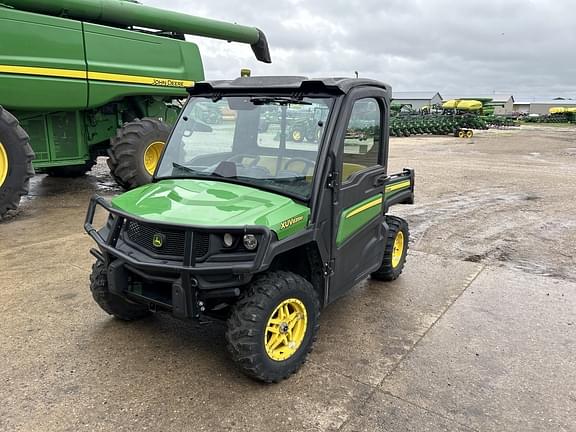 Image of John Deere XUV 835M Primary image