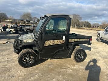 Main image John Deere XUV 835M