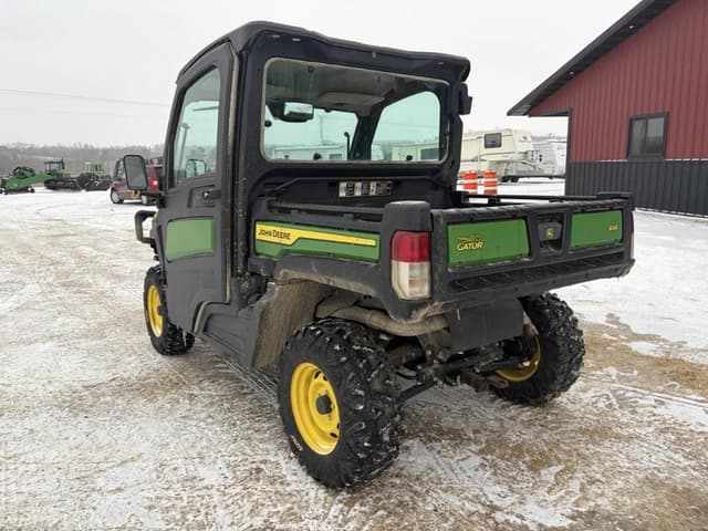 Image of John Deere XUV 835M equipment image 2