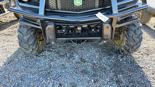 Image of John Deere XUV 835M equipment image 3