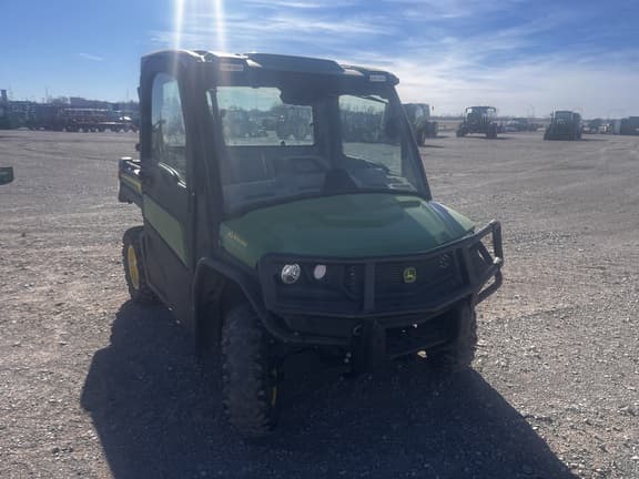 Image of John Deere XUV 835R equipment image 2
