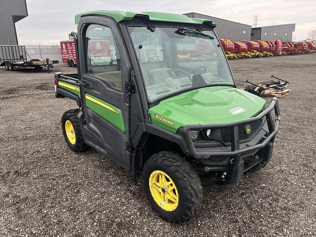 Image of John Deere XUV 835R equipment image 3