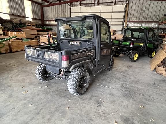 Image of John Deere XUV 835R equipment image 4