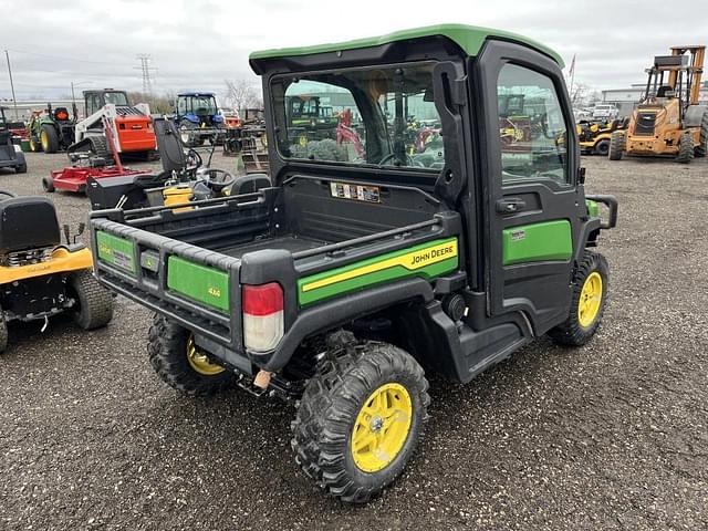 Image of John Deere XUV 835R equipment image 2