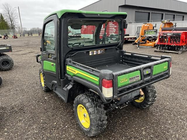 Image of John Deere XUV 835R equipment image 3