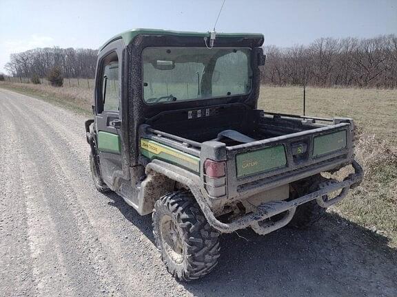 Image of John Deere XUV 835R equipment image 1