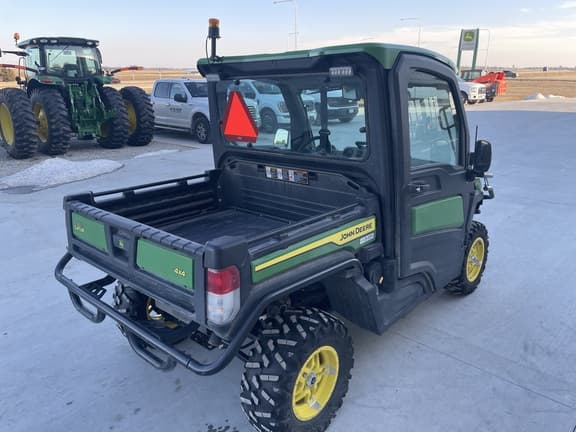 Image of John Deere XUV 835R equipment image 4