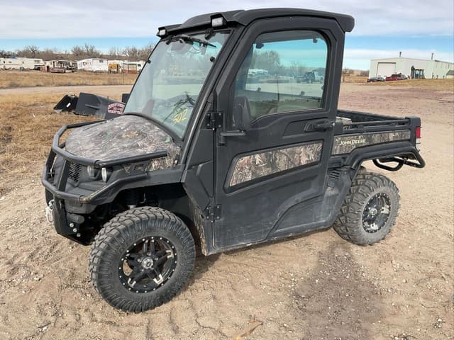 Image of John Deere XUV 835R equipment image 2