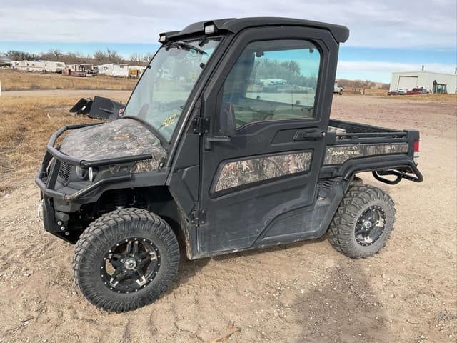 Image of John Deere XUV 835R equipment image 3