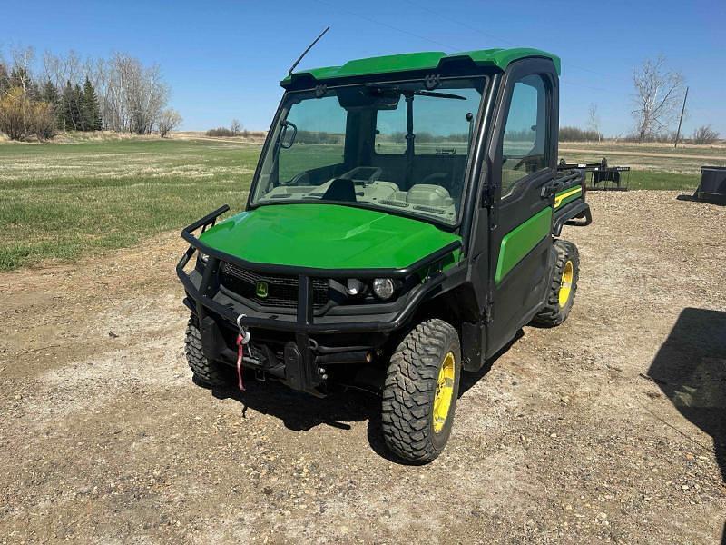 Image of John Deere XUV 835R Primary image