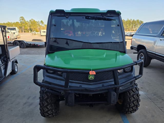 Image of John Deere XUV 835R equipment image 1