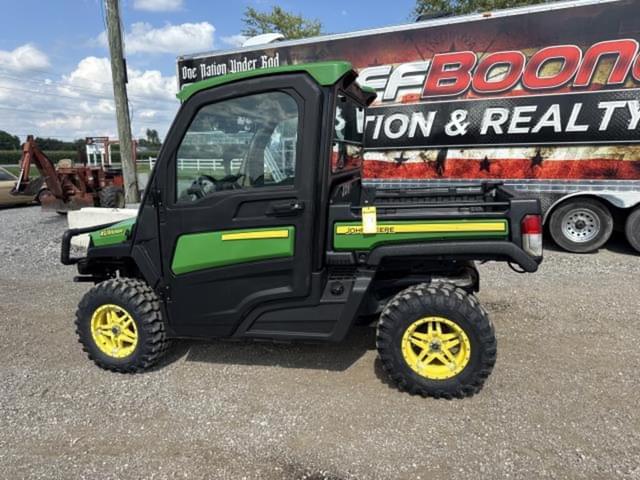 Image of John Deere XUV 835R equipment image 1