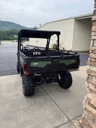 Image of John Deere XUV 845M Image 1