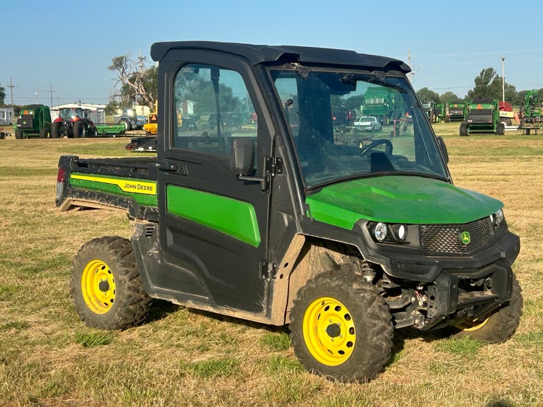Image of John Deere XUV 865M Primary image