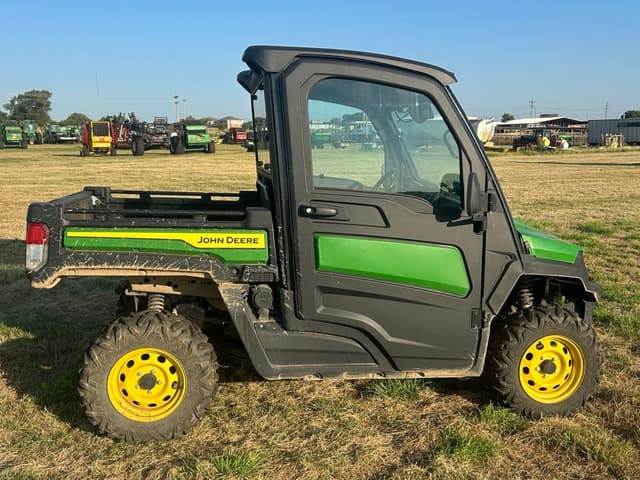 Image of John Deere XUV 865M equipment image 2