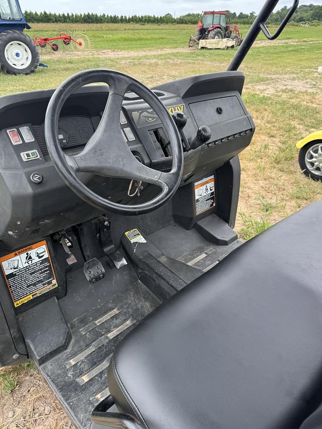 Image of John Deere XUV 550 equipment image 4