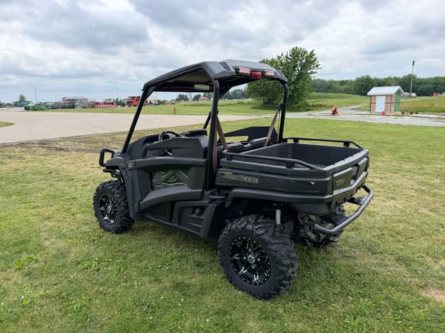 Image of John Deere XUV 590M equipment image 3