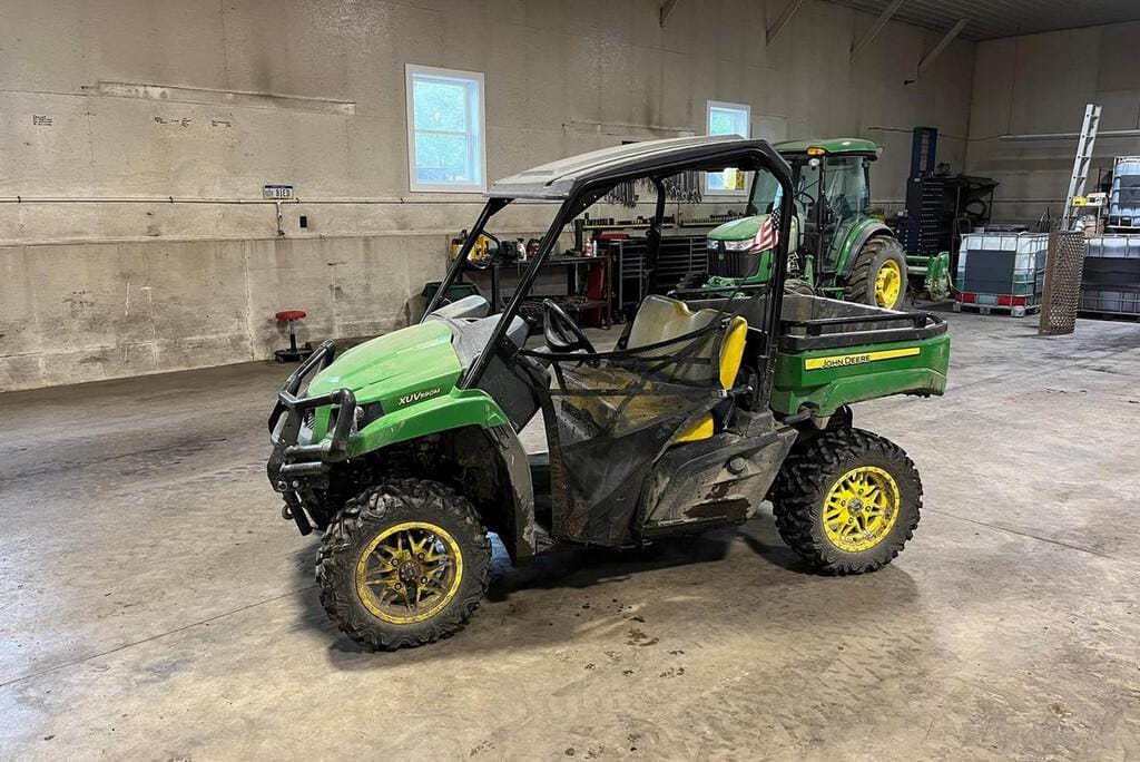 Main image John Deere XUV 590M