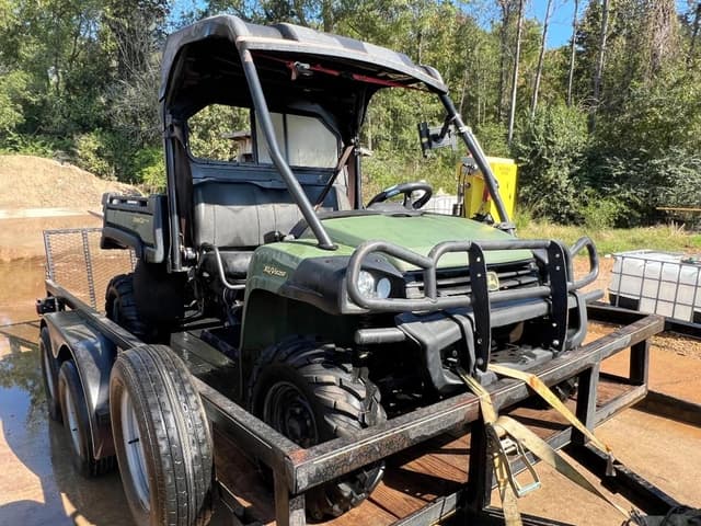 Image of John Deere XUV 825E equipment image 2