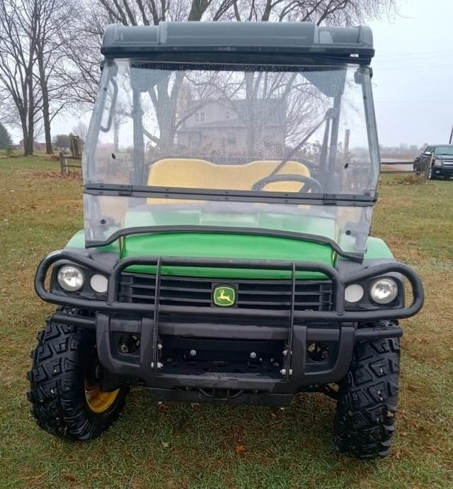 Image of John Deere XUV 825M equipment image 1